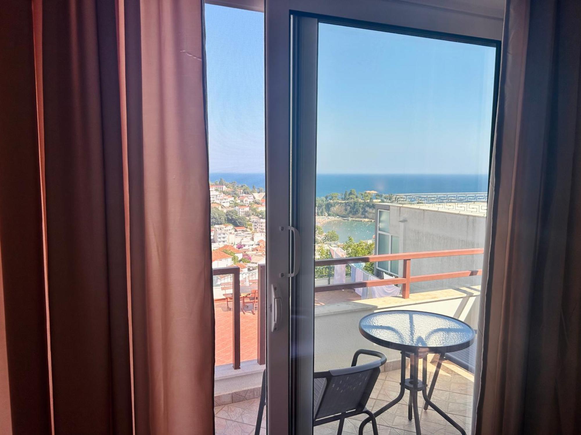 Apartments Aga Ulcinj Exterior photo