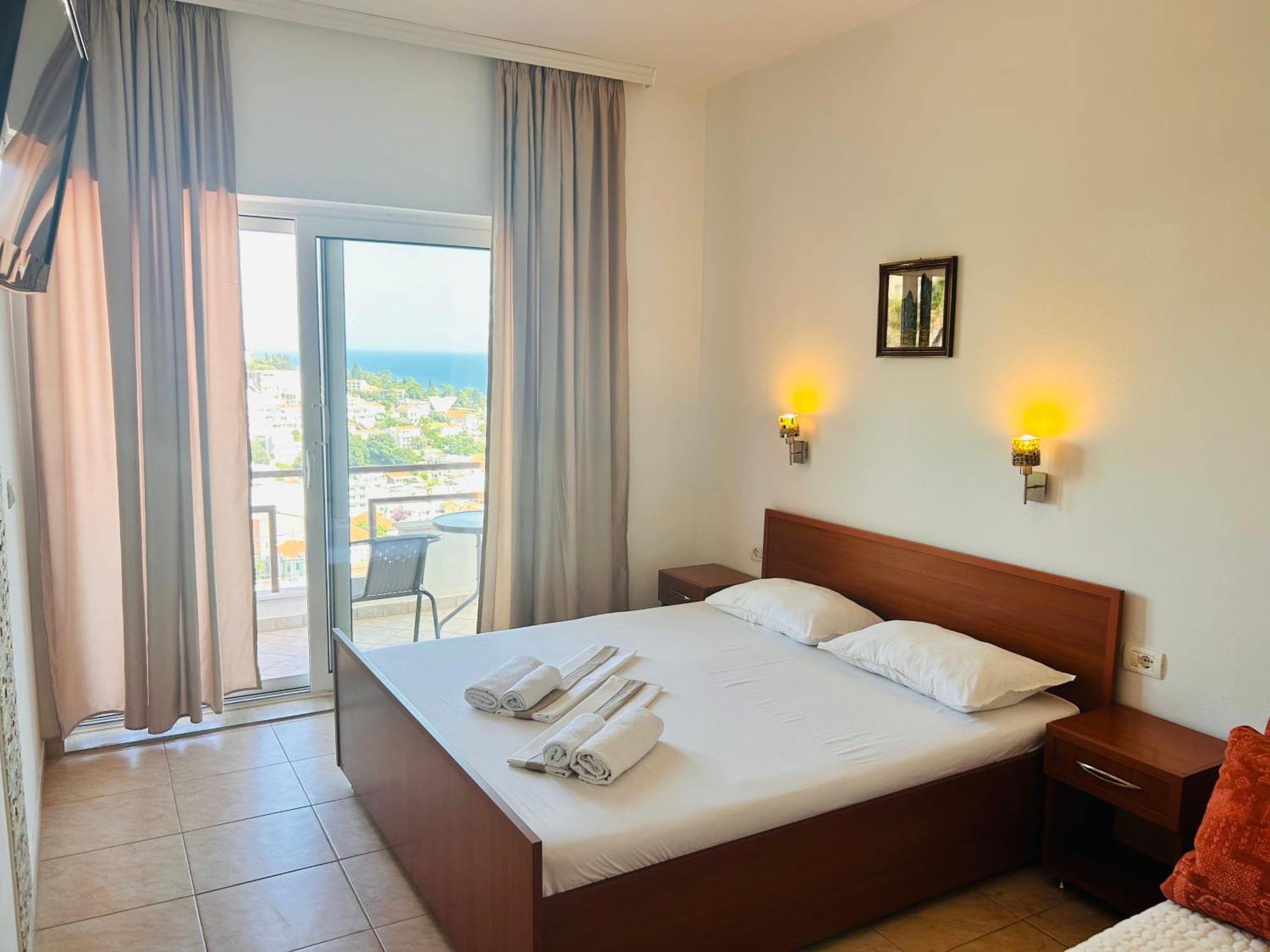 Apartments Aga Ulcinj Exterior photo