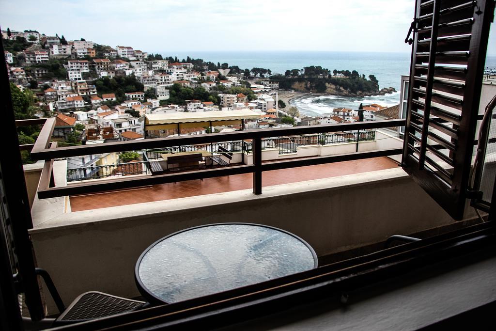 Apartments Aga Ulcinj Exterior photo