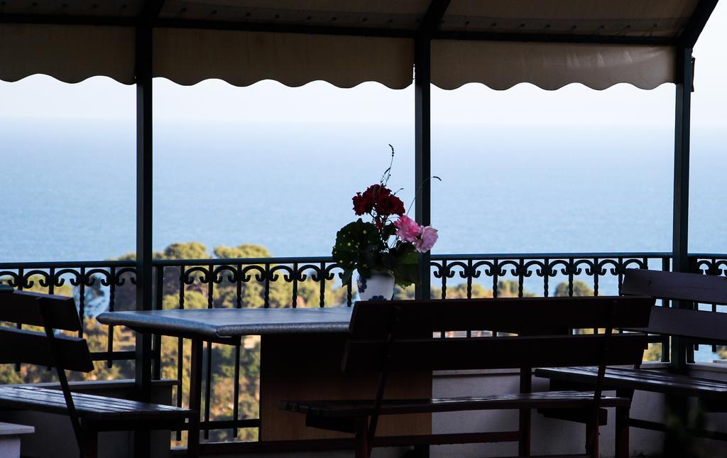 Apartments Aga Ulcinj Exterior photo