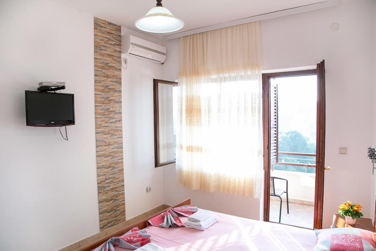 Apartments Aga Ulcinj Exterior photo