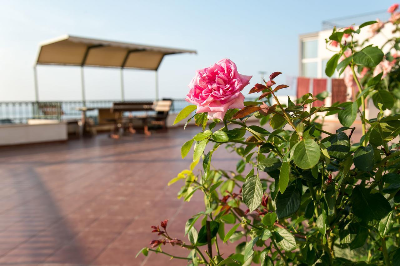 Apartments Aga Ulcinj Exterior photo