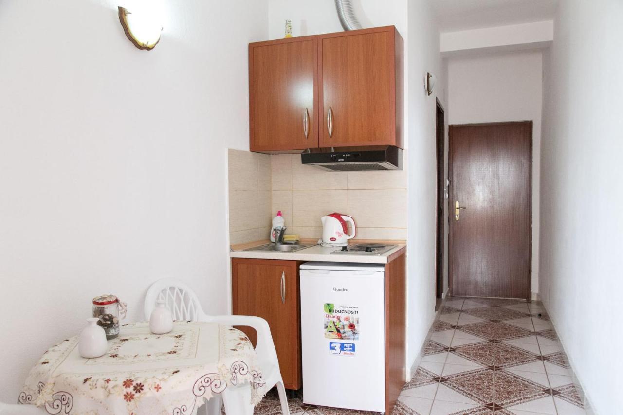 Apartments Aga Ulcinj Exterior photo